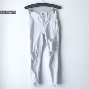 American Eagle 00 white stretchy high waist skinny distressed jeans